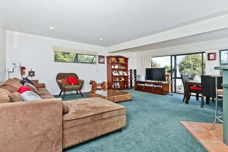Photo of property in 1/18 Bond Crescent, Forrest Hill, Auckland, 0620