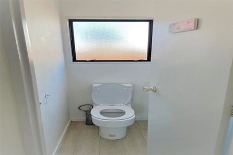 Photo of property in 2/32 Buckland Road, Mangere East, Auckland, 2024