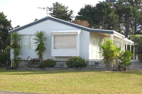 Photo of property in 132 Pauanui Boulevard, Pauanui, Hikuai, 3579