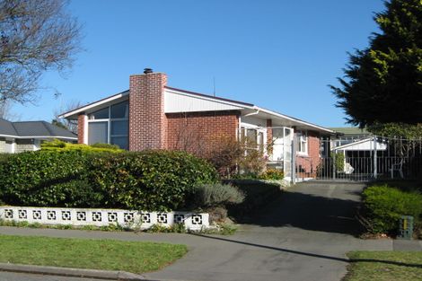 Photo of property in 128 Warren Crescent, Hillmorton, Christchurch, 8025