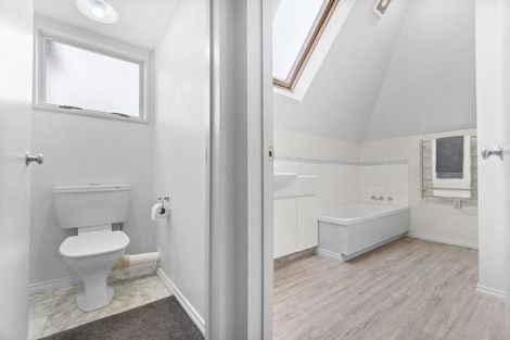 Photo of property in 95 Clyde Road, Ilam, Christchurch, 8041