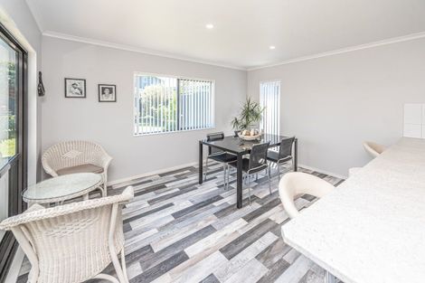 Photo of property in 13 Kamahi Street, Castlecliff, Whanganui, 4501