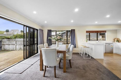 Photo of property in 15a Marchant Place, Westown, New Plymouth, 4310