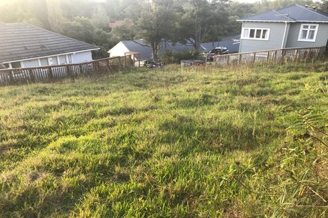 Photo of property in 16 Awarangi Rise, Oratia, Auckland, 0604