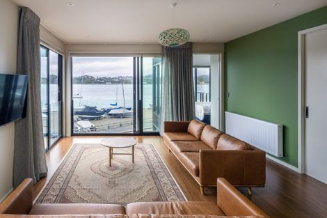 Photo of property in 460 Evans Bay Parade, Hataitai, Wellington, 6021