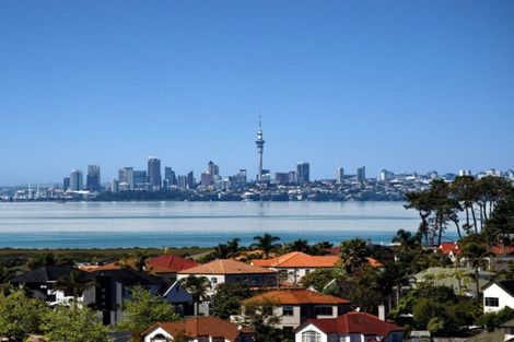 Photo of property in 26 Tornado Place, West Harbour, Auckland, 0618