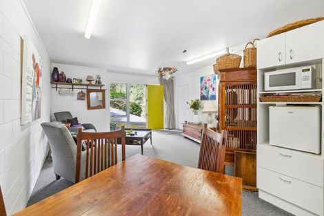 Photo of property in 117 Poplar Grove, Whalers Gate, New Plymouth, 4310