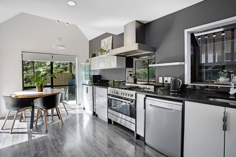 Photo of property in 2/39 Saffron Street, Birkdale, Auckland, 0626