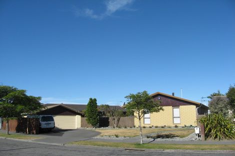 Photo of property in 30 Valecrest Avenue, Parklands, Christchurch, 8083