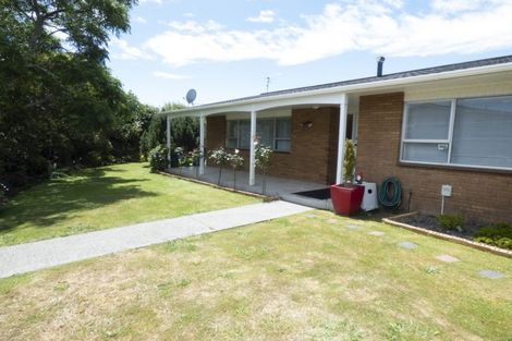 Photo of property in 7b John Guthrie Place, Merrilands, New Plymouth, 4312
