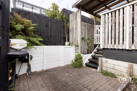 Photo of property in 21b Dingadee Street, Welcome Bay, Tauranga, 3112