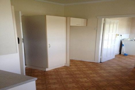 Photo of property in 1072 Great North Road, Point Chevalier, Auckland, 1022