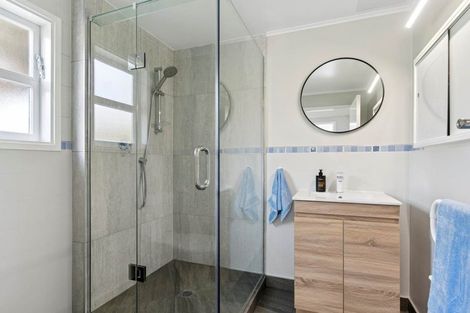 Photo of property in 95 Hillcrest Avenue, Hillcrest, Auckland, 0627