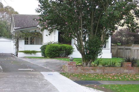 Photo of property in 30 Manapouri Crescent, Hokowhitu, Palmerston North, 4410