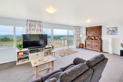 Photo of property in 69 Pipitiwai Drive, Helensville, Kaukapakapa, 0871