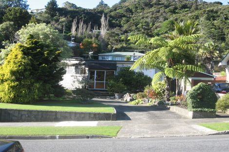 Photo of property in 111 Thomas Street, Stokes Valley, Lower Hutt, 5019