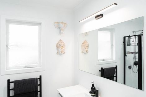 Photo of property in 1/18 Crosby Road, West Harbour, Auckland, 0618