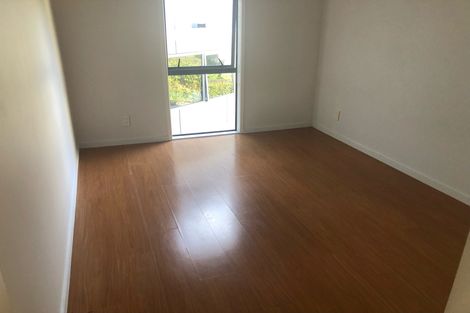 Photo of property in 5 Angeline Place, Massey, Auckland, 0614