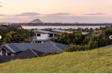 Photo of property in 17 Greenvale Place, Welcome Bay, Tauranga, 3112