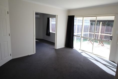 Photo of property in 9a Stewart Crescent, Hokowhitu, Palmerston North, 4410
