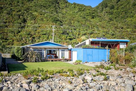 Photo of property in 158 Torea Street, Granity, 7823