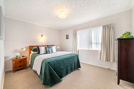 Photo of property in 33 Shanly Street, Brown Owl, Upper Hutt, 5018