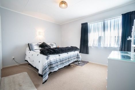Photo of property in 15 Charles Cross Street, Longburn, Palmerston North, 4412