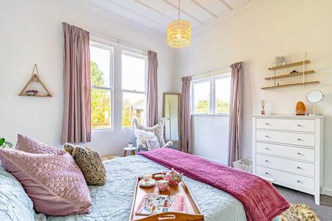 Photo of property in 32 White Street, Whanganui East, Whanganui, 4500