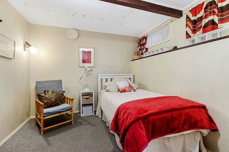 Photo of property in 14 Findhorn Place, Papakowhai, Porirua, 5024