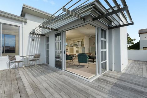 Photo of property in 1026b Papamoa Beach Road, Papamoa Beach, Papamoa, 3118