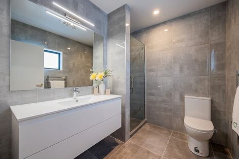 Photo of property in 4/5 Marsh Avenue, Forrest Hill, Auckland, 0620