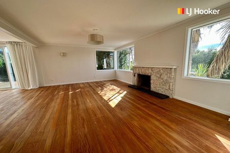 Photo of property in 15 Pioneer Crescent, Helensburgh, Dunedin, 9010