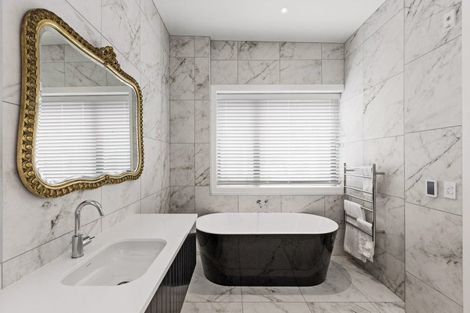 Photo of property in 401/70 Tennyson Street, Napier South, Napier, 4110