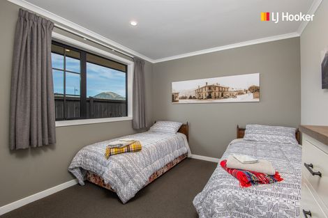 Photo of property in 8 Carrick Place, Mosgiel, 9024