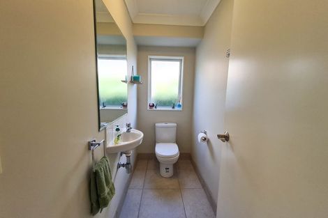 Photo of property in 18 Laurel Oak Drive, Schnapper Rock, Auckland, 0632