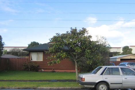 Photo of property in 22 Heathridge Place, Burswood, Auckland, 2013