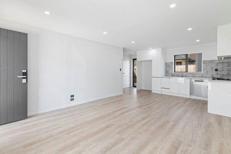 Photo of property in 8c Kent Road, Manurewa, Auckland, 2102