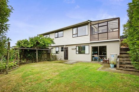 Photo of property in 78 Victory Crescent, Tawa, Wellington, 5028