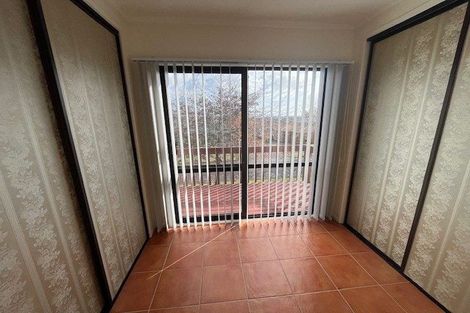 Photo of property in 1 Kincraig Place, Highland Park, Auckland, 2010