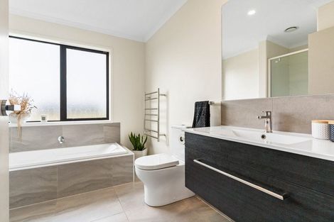 Photo of property in 12 Pense Place, Papamoa, 3118