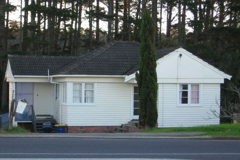 Photo of property in 641 Swanson Road, Swanson, Auckland, 0612