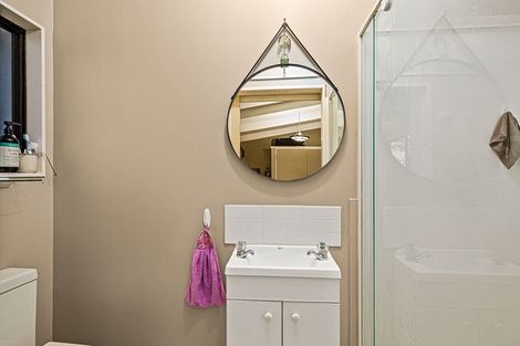 Photo of property in 12 Peterhouse Place, West Harbour, Auckland, 0618