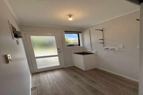 Photo of property in 9 Hamblyn Place, Ranui, Auckland, 0612