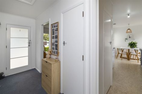 Photo of property in 3 Huia Place, Levin, 5510