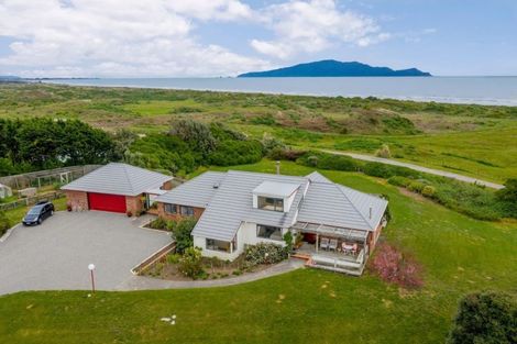 Photo of property in 276 Te Hapua Road, Te Horo, Otaki, 5581
