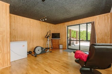 Photo of property in 15 Drake Place, Lake Hawea, Wanaka, 9382