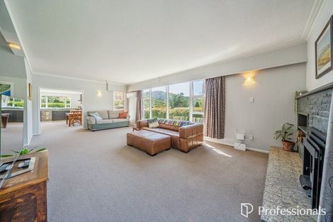 Photo of property in 13 Stratton Street, Normandale, Lower Hutt, 5010