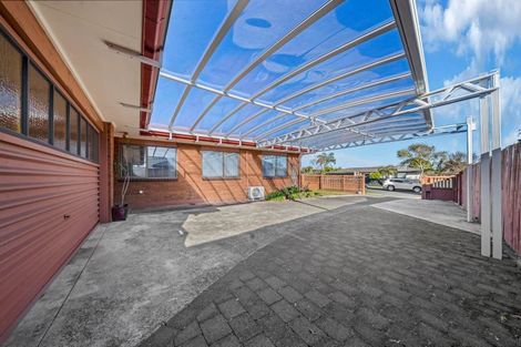 Photo of property in 25 Jillteresa Crescent, Half Moon Bay, Auckland, 2012