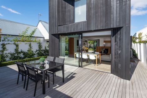 Photo of property in 20 Peacock Street, Christchurch Central, Christchurch, 8013