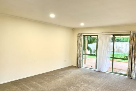 Photo of property in 5 Millstream Drive, Henderson, Auckland, 0610